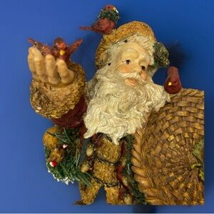 Santa Bird Feeder Squirrel Woodland Figurine Outdoor Christmas 2003 Festive  13”